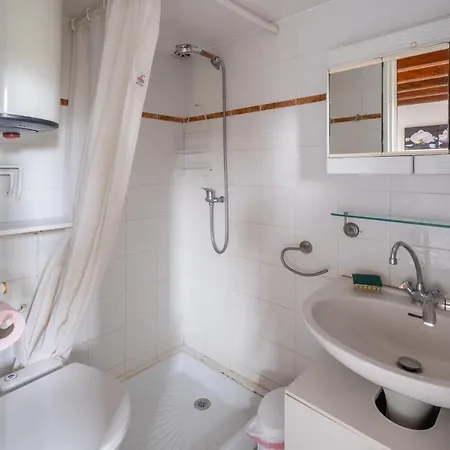 Дом отдыха Charmante Maison A Avec Piscine Partagee Villemur-sur-Tarn