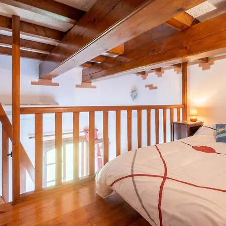 Vakantiehuis Charmante Maison A Avec Piscine Partagee